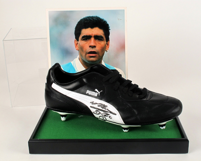 Football: Diego Maradona. signed boot. at Whyte's Auctions