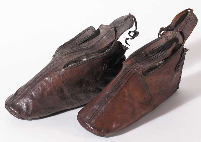 Pair of medieval leather riding boots, complete with spurs, Co. Roscommon. at Whyte's Auctions