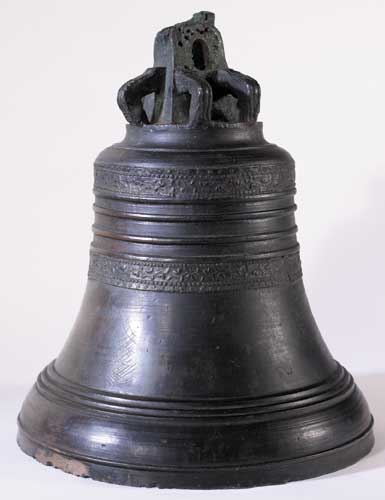 A 16th century Spanish bronze bell found circa 1880 during sand removal from Kinnego Bay Co Donegal at Whyte's Auctions