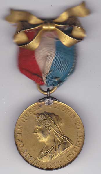 1900. Queen Victoria's Visit to Ireland "To Commemorate Irish Valour" Medal at Whyte's Auctions