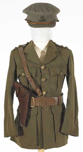 1918: Royal Dublin Fusiliers officers' uniform including tunic, cap and belt at Whyte's Auctions