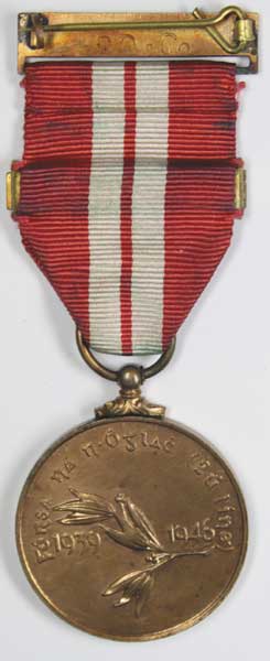 1939-1946: Emergency Service Medal - Frsa na nglac (2 Lne)   1939-46 Emergency Service Medal - Forsa na n-  1939-46 Emergency Service Medal - Forsa na n-  1939-46 Emergency Service Medal - Forsa n at Whyte's Auctions