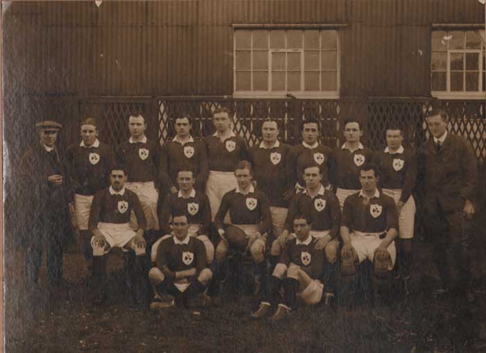 Rugby. 1913 original photograph of the Irish team to play England at Whyte's Auctions