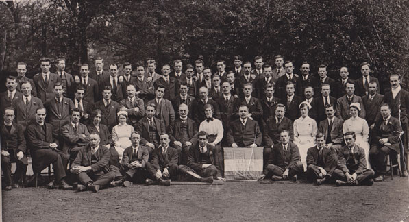 1920: Wormwood Scrubs hunger strikers photograph at Whyte's Auctions