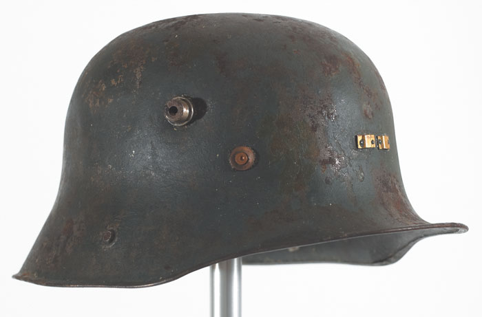 1927 pattern Irish Army Vickers steel helmet at Whyte's Auctions