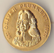 1975 Canonisation of St. Oliver Plunkett French commemorative medal and two badges at Whyte's Auctions