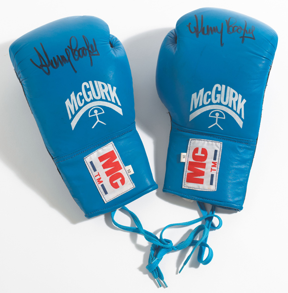 Boxing: Pair of Henry Cooper signed boxing gloves at Whyte's Auctions