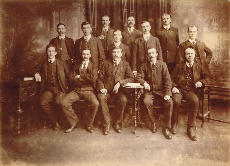 1907: Belfast Dockers and Carters' Strike committee photograph including Jim Larkin at Whyte's Auctions