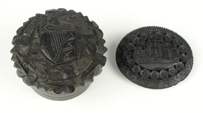 Bog oak 19th century small box and a brooch at Whyte's Auctions