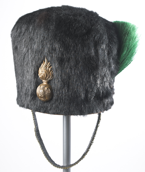 1912: Royal Irish Fusiliers other ranks racoon skin cap at Whyte's Auctions