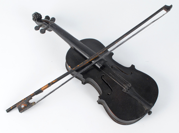 circa 1900: Apprentice violin model at Whyte's Auctions