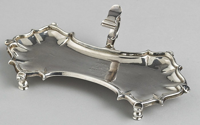 A George III Cork silver snuffer tray by George Hodder at Whyte's Auctions