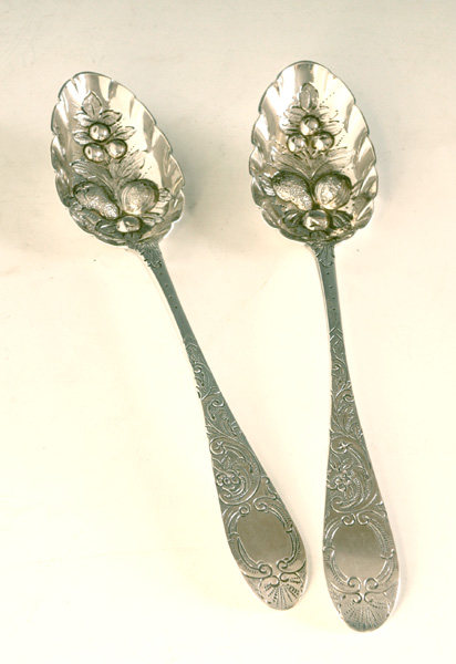 A pair of George III Cork silver table spoons by Carden Terry at Whyte's Auctions