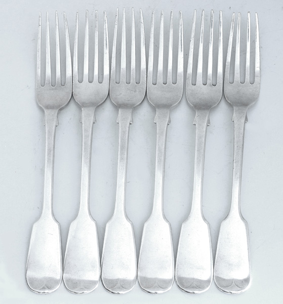 A set of six Victorian silver fiddle-pattern table forks at Whyte's Auctions