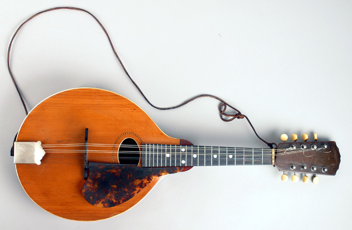 1917 Gibson A1 mandolin at Whyte's Auctions