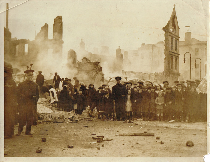1920 Auxilliaries and the Burning of Cork, photographs at Whyte's Auctions