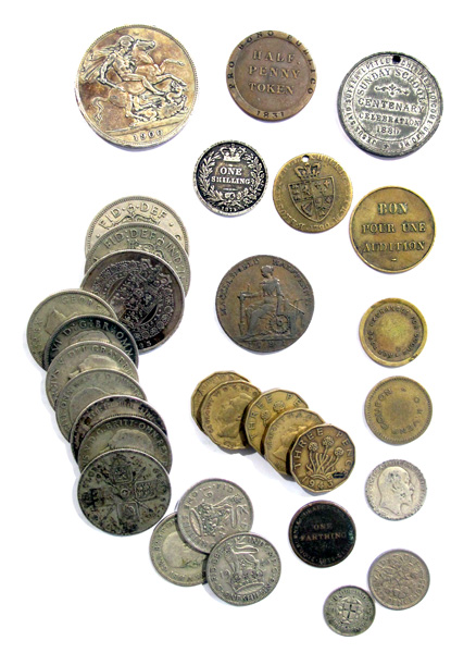Great Britain. Small mixed lot with useful silver. at Whyte's Auctions
