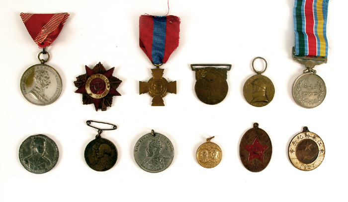 A miscellaneous collection of medals & badges at Whyte's Auctions