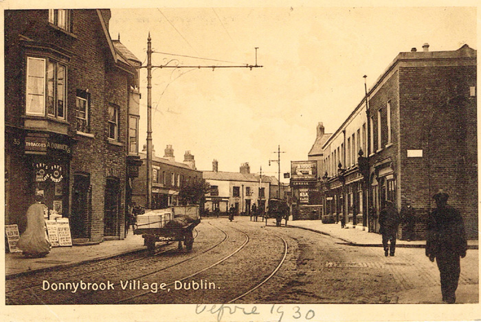 Dublin postcards (18) at Whyte's Auctions