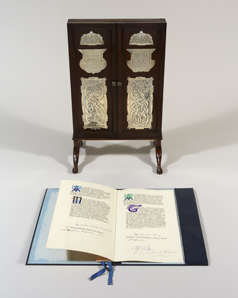 SILVER MOUNTED MAHOGANY PRESENTATION CABINET WITH FREEDOM OF THE CITY OF DUBLIN CERTIFICATE TO SIR JOHN LAVERY RA RHA, 1935 at Whyte's Auctions