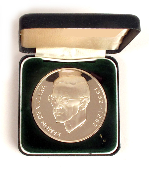 1882 - 1982 De Valera Centenary medal at Whyte's Auctions