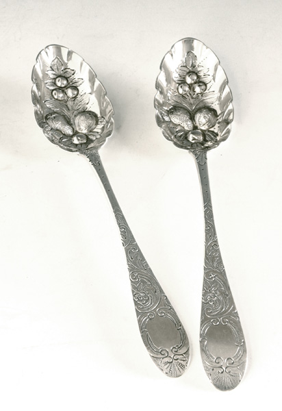 A pair of George III Cork silver table spoons by Carden Terry at Whyte's Auctions