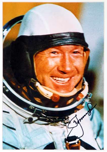 Alexey Leonov signed photograph at Whyte's Auctions
