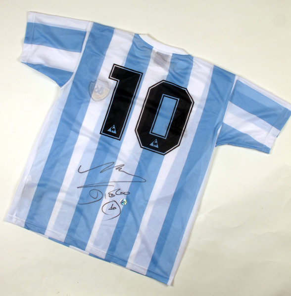 Football, Argentina, Diego Maradona, 1986, signed jersey. at Whyte's Auctions