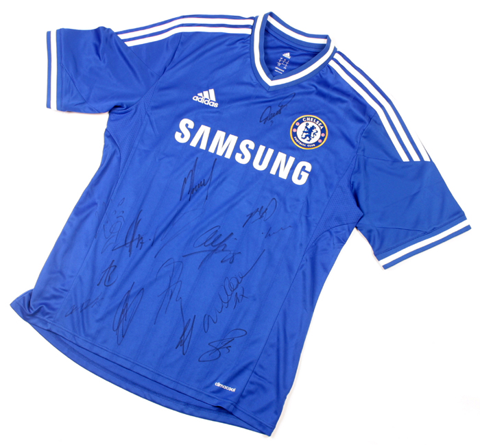 Football, Chelsea, 2013/14, signed home jersey. at Whyte's Auctions