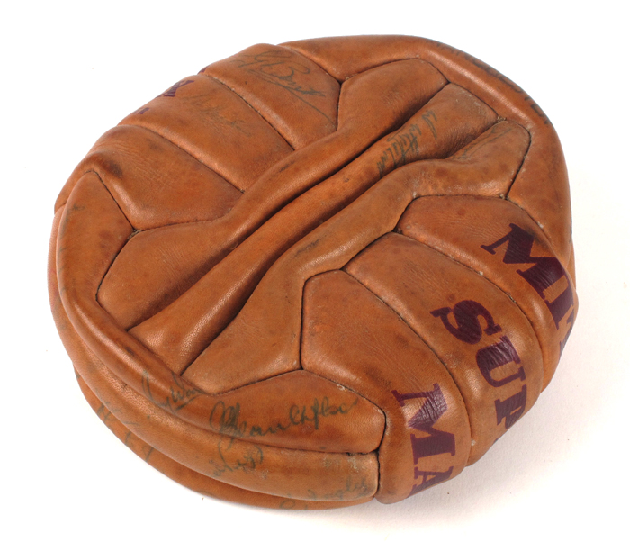 1957 (2 October) Busby's Babes, Manchester United v Shamrock Rovers signed football at Whyte's Auctions