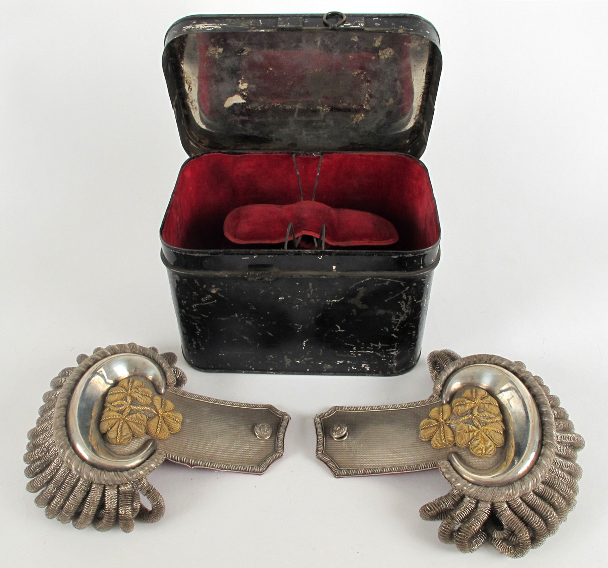 Late 19th century Irish Lord Lieutenant's full dress epaulettes with case at Whyte's Auctions