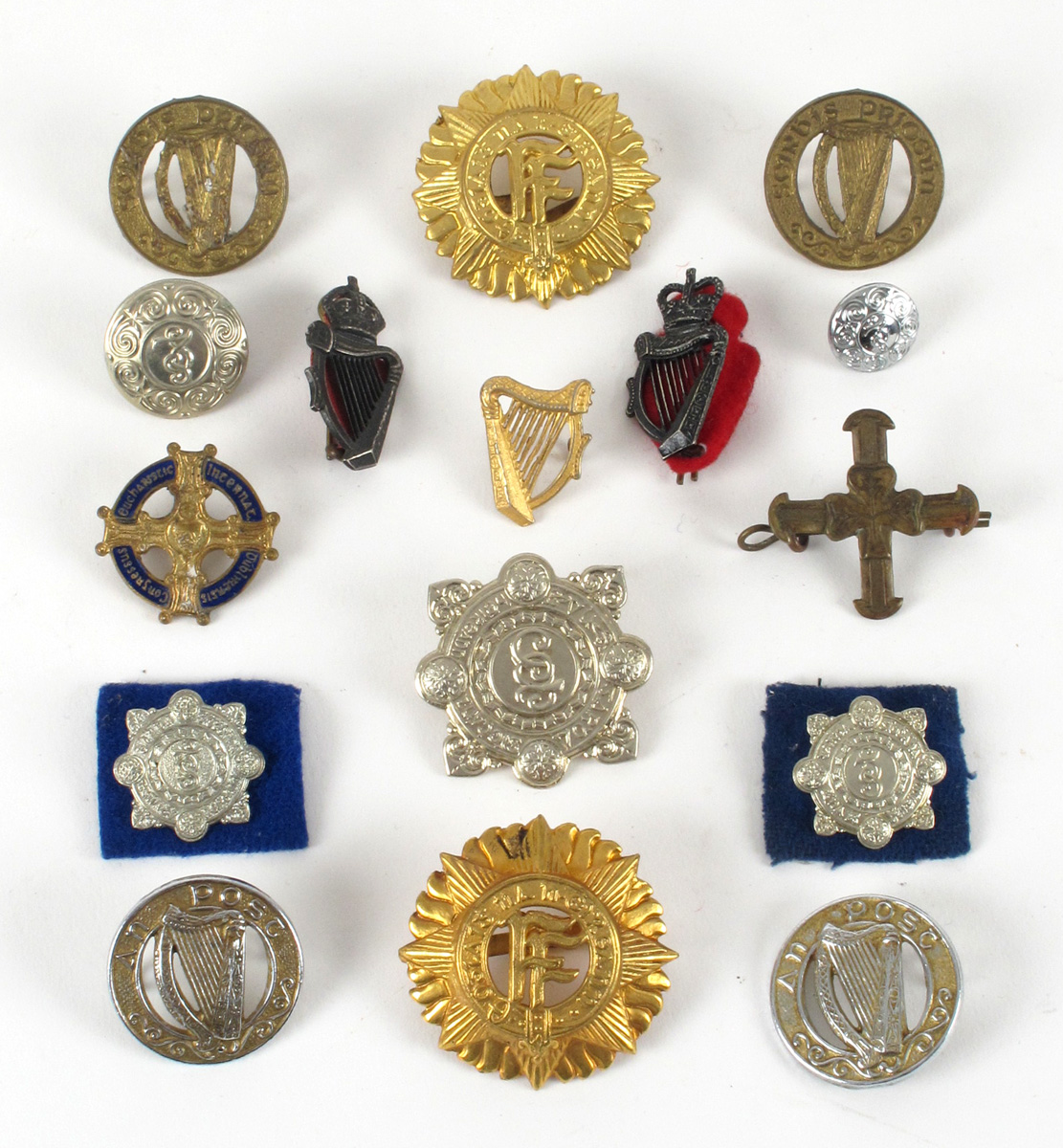 Two Oglaigh na hEireann gilt cap badges at Whyte's Auctions