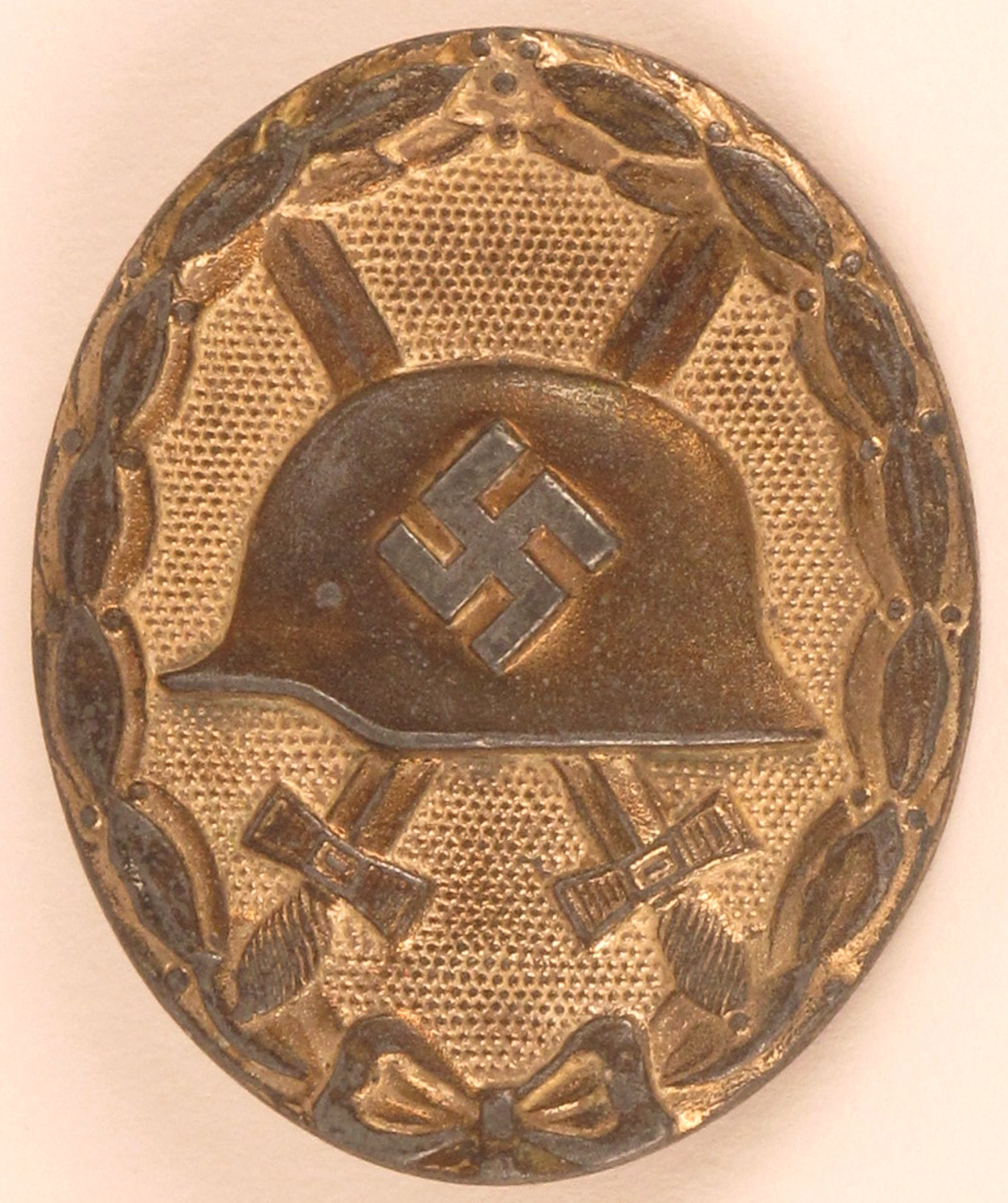 1939 - 1945 German Wound Badge - Gold. at Whyte's Auctions