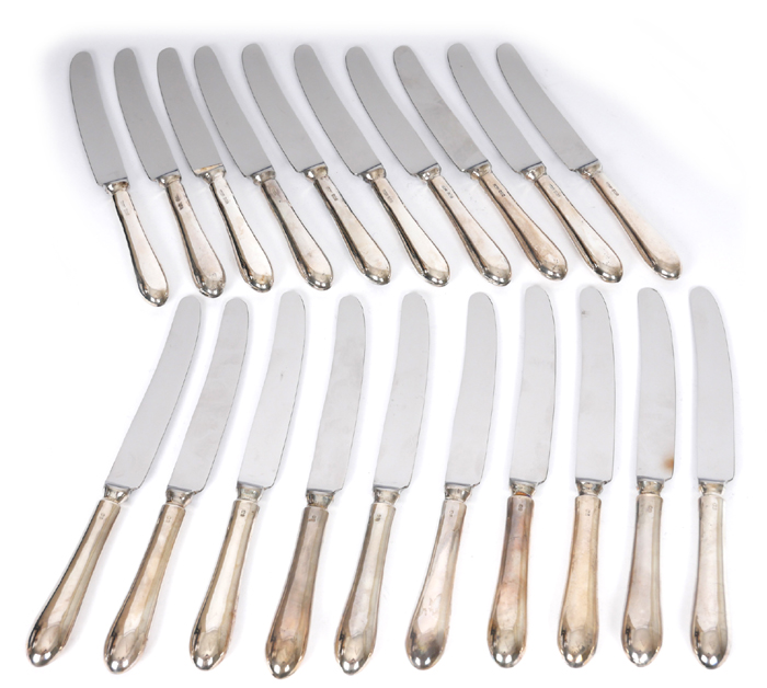 Irish silver-handled dinner knives. at Whyte's Auctions