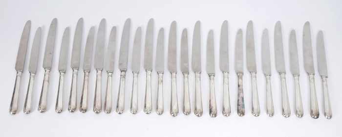 Silver handled dinner knives. at Whyte's Auctions