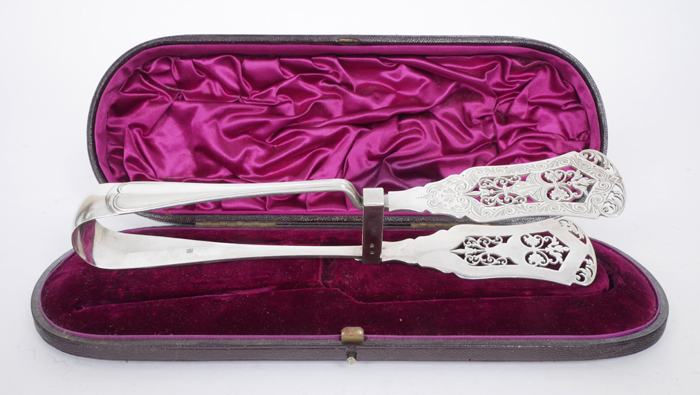 Victorian silver asparagus tongs. at Whyte's Auctions