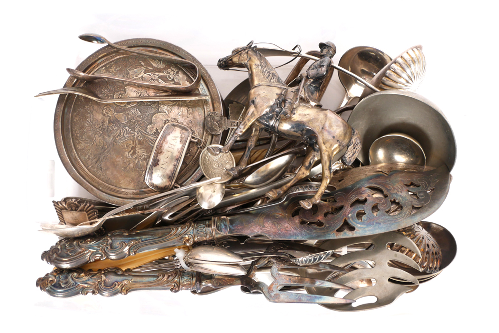 Silver-plated ware. at Whyte's Auctions