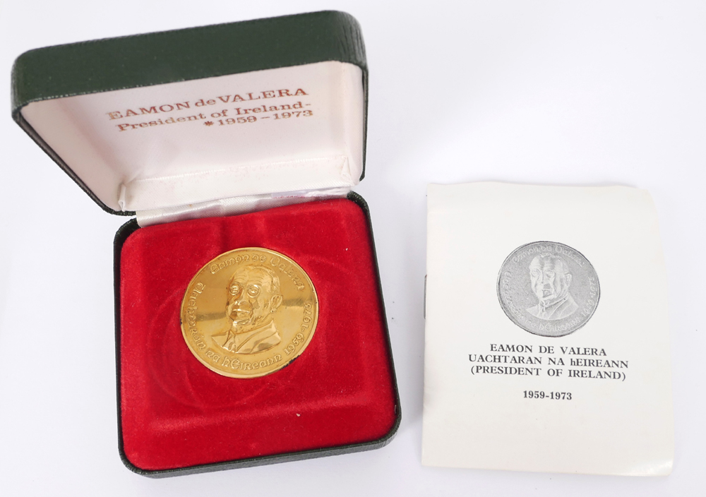 Eamon de Valera gold commemorative medal. at Whyte's Auctions