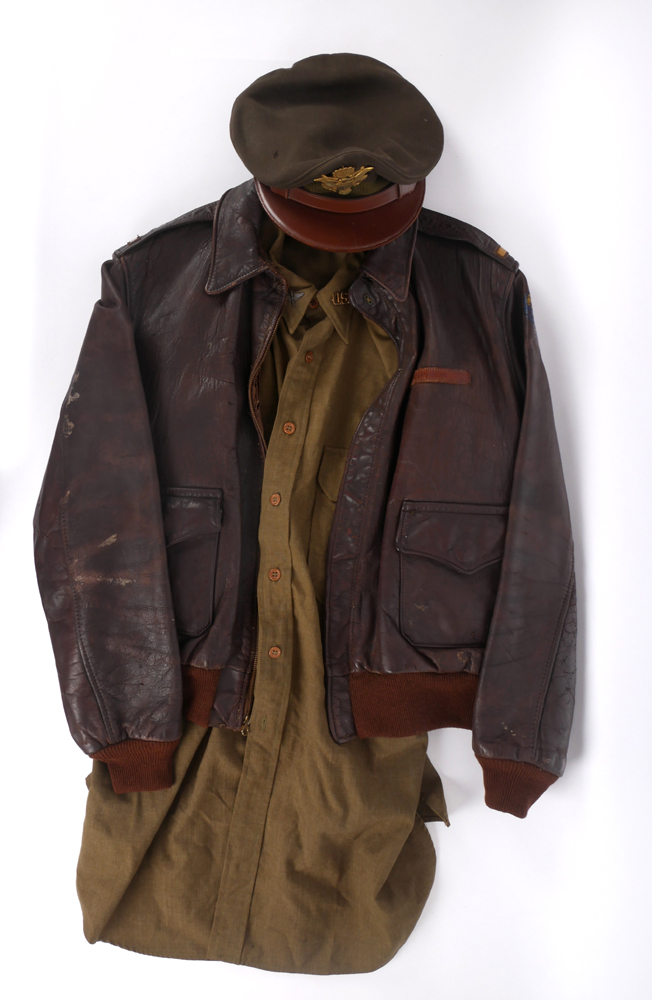 1939-1945 United States Air Force, pilot's A2 flying jacket at Whyte's Auctions