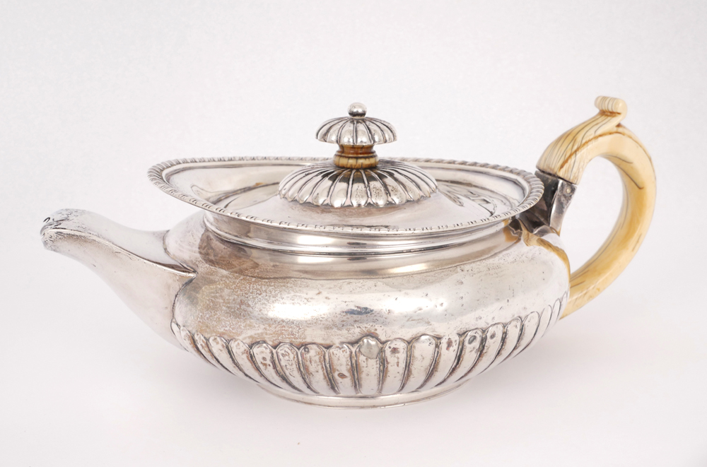 George IV silver teapot. at Whyte's Auctions