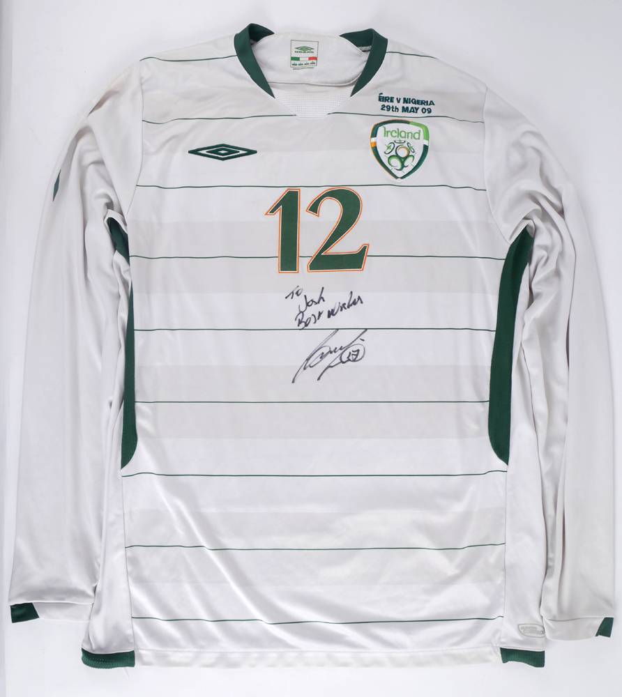 Football 2009 Republic of Ireland v Nigeria, jersey match worn and signed by Kevin Kilbane. at Whyte's Auctions