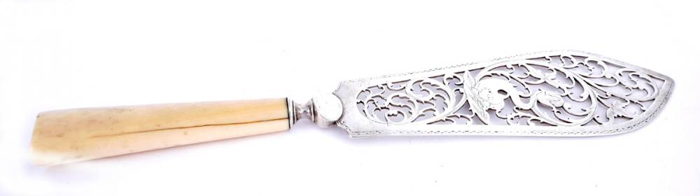 A George III Irish silver ivory-handled fish slice. 1775 at Whyte's Auctions