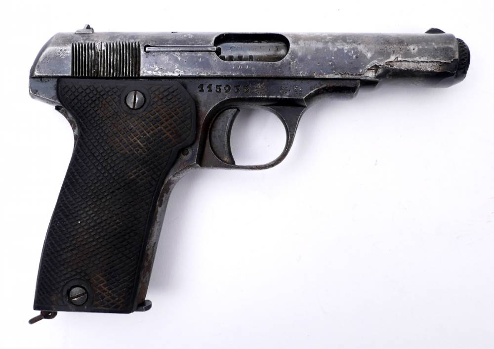 1939-1945 MAB Modele D, type 2, 7.65 calibre 'Brevette' automatic pistol. at Whyte's Auctions