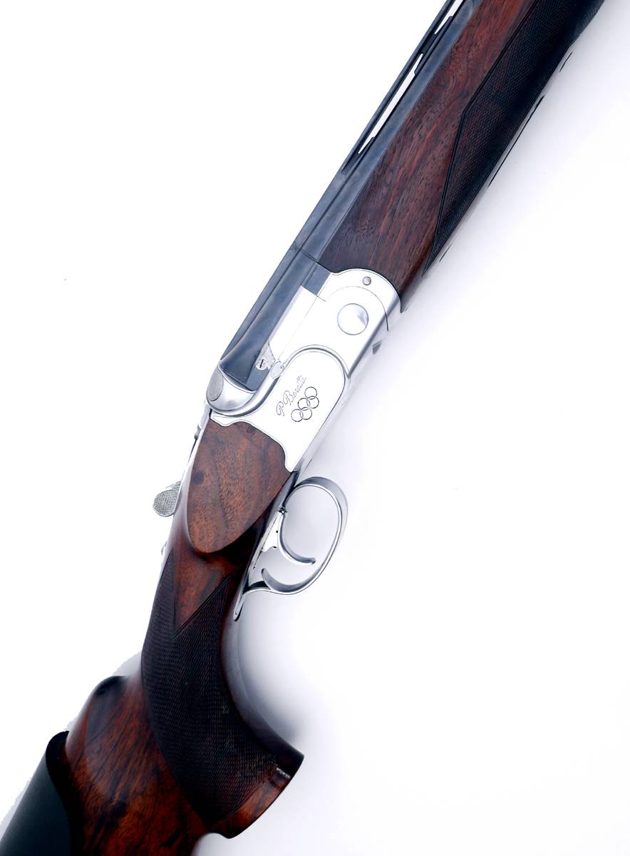A Beretta 12-bore ASE Gold Trap, single-trigger, over and under, boxlock ejector shotgun. at Whyte's Auctions