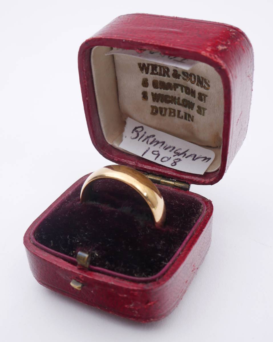 Edwardian 22ct gold wedding band. at Whyte's Auctions