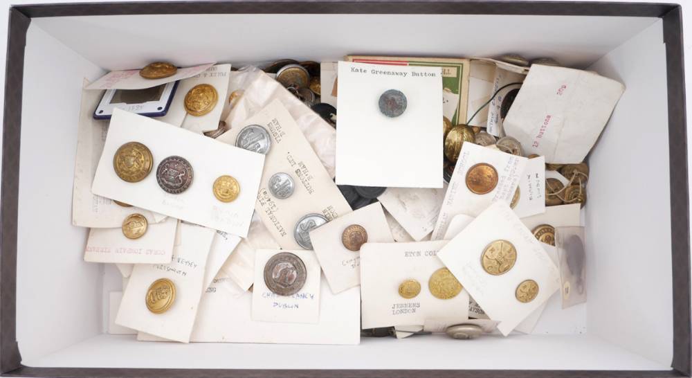 Buttons: Late 19th century to 1950s collection of mainly Irish buttons (100+) at Whyte's Auctions