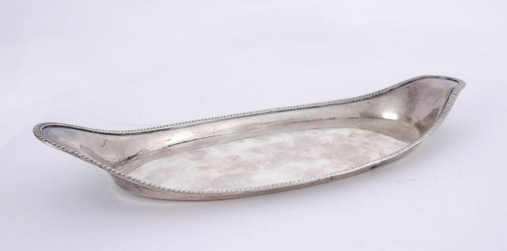 A George III Irish silver snuffer stand, by James Scott. at Whyte's Auctions