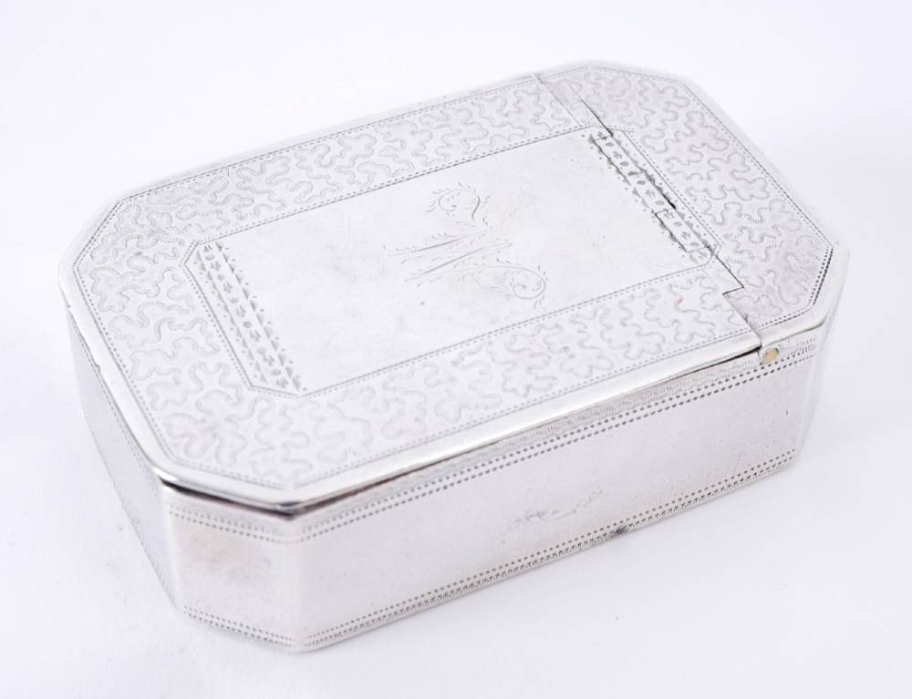 George III silver snuff box by Peter and Anne Bateman. at Whyte's Auctions