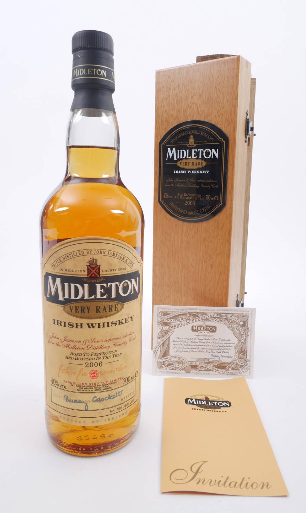 Midleton Very Rare Irish Whiskey, 2006, one bottle. at Whyte's Auctions