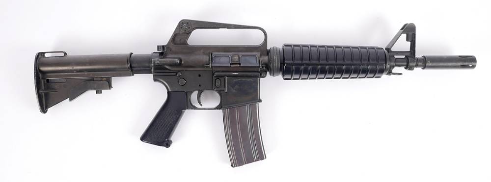 AR-15 replica at Whyte's Auctions